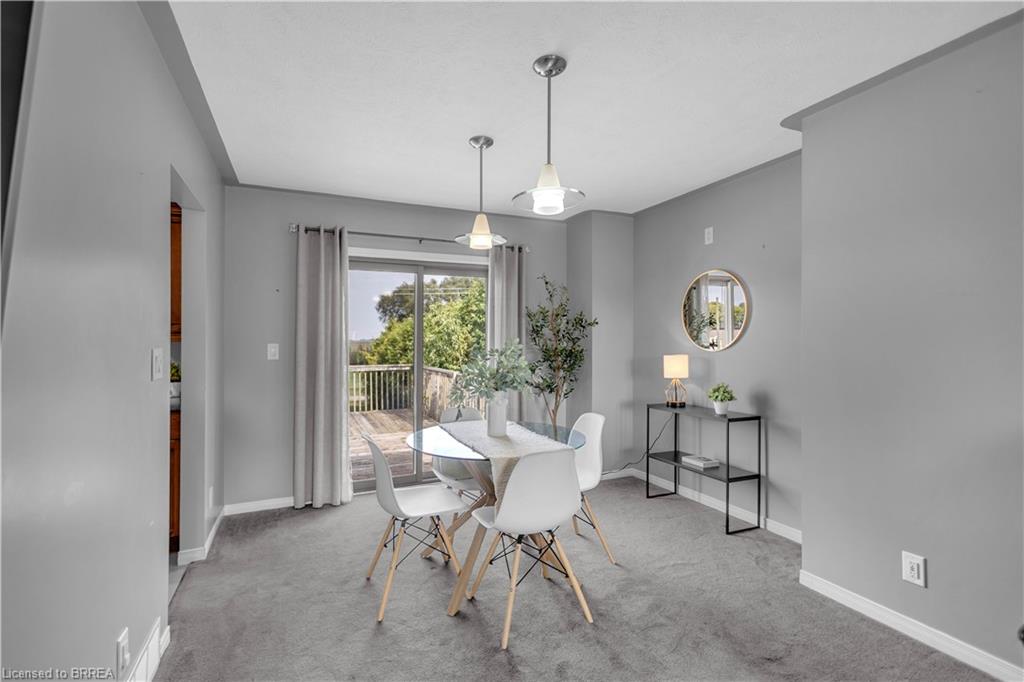 2020 John Street Property Photo 6