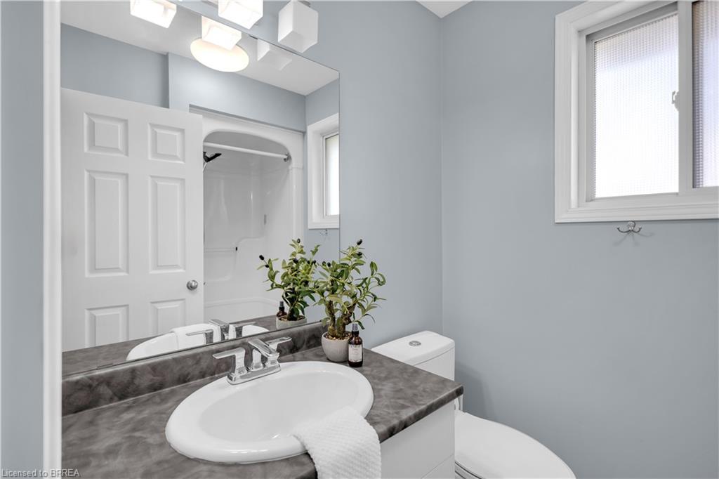 2020 John Street Property Photo 13