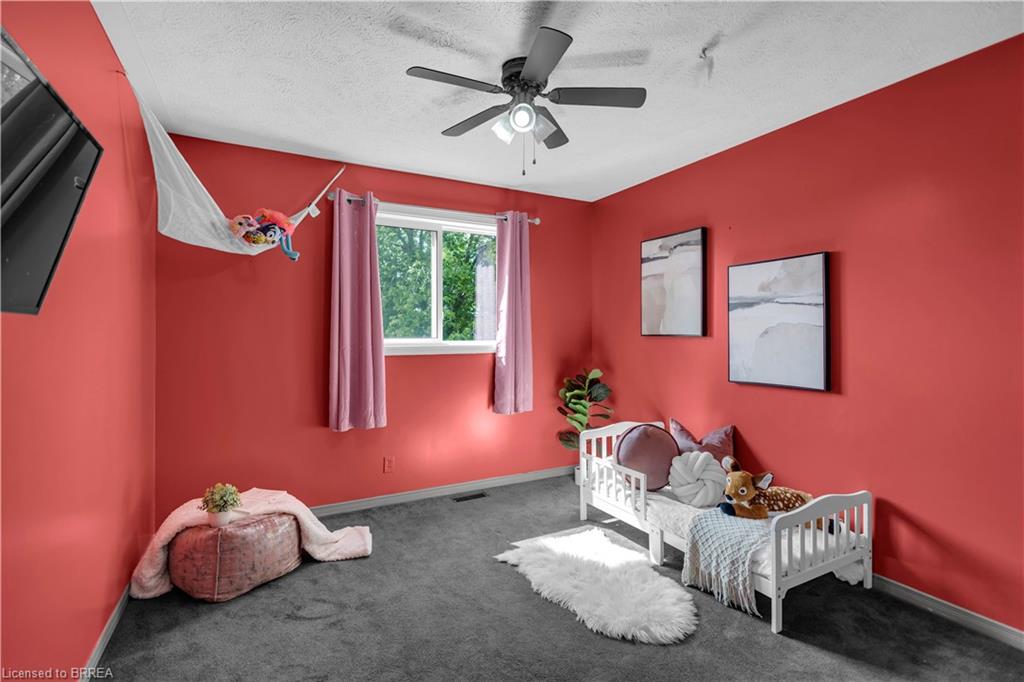 2020 John Street Property Photo 14