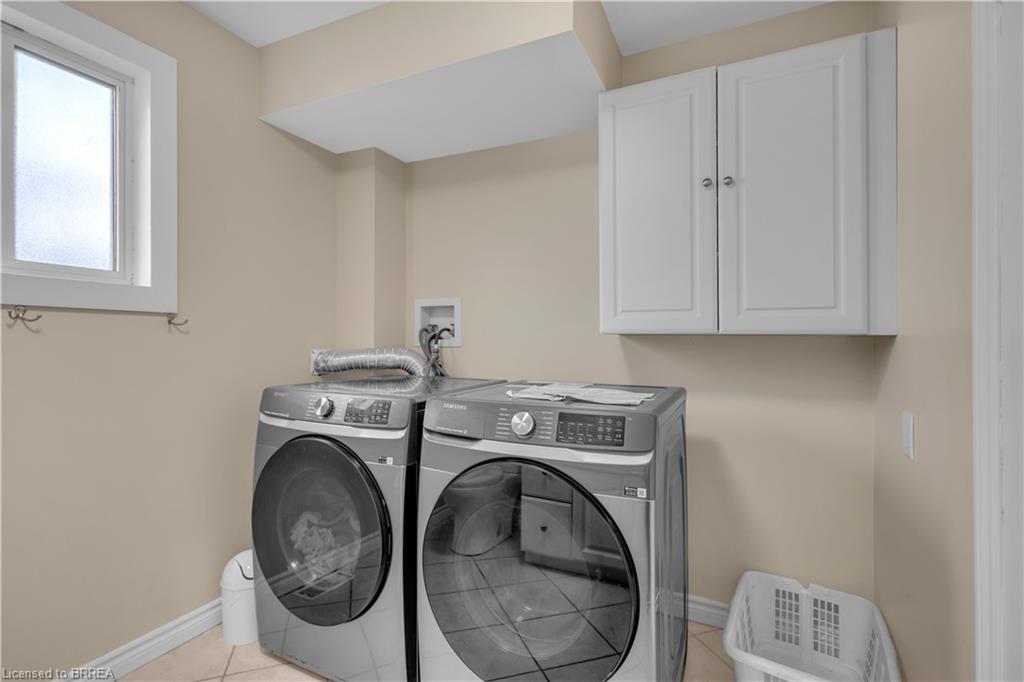 2020 John Street Property Photo 20
