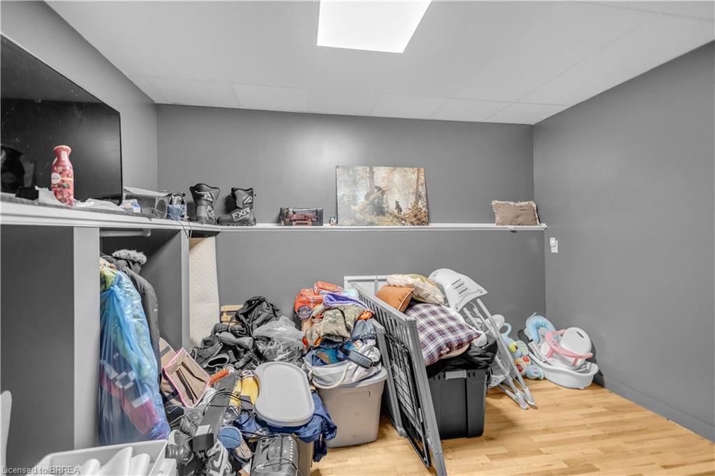 2020 John Street Property Photo 22