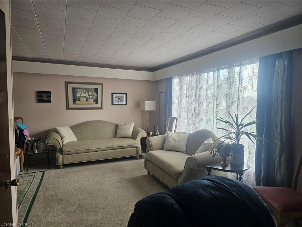 2340 Wilson Street W Property Photo 11