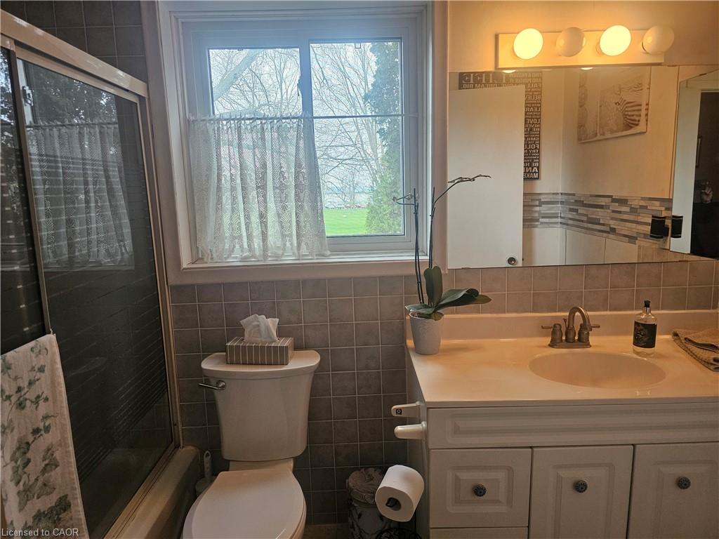 2340 Wilson Street W Property Photo 14