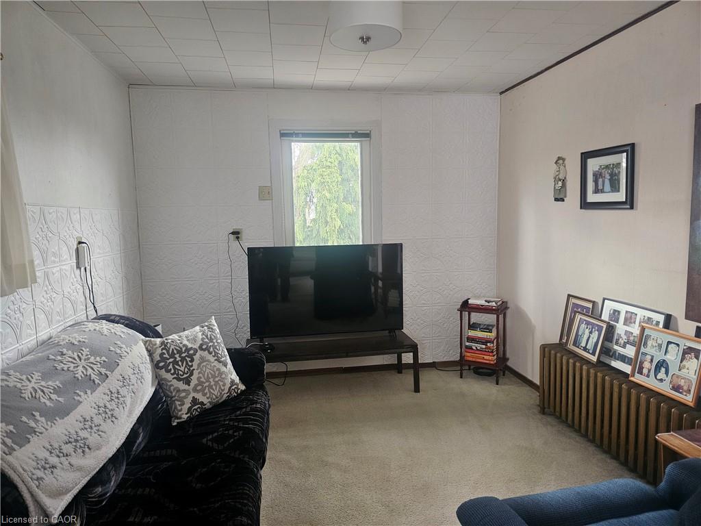 2340 Wilson Street W Property Photo 17