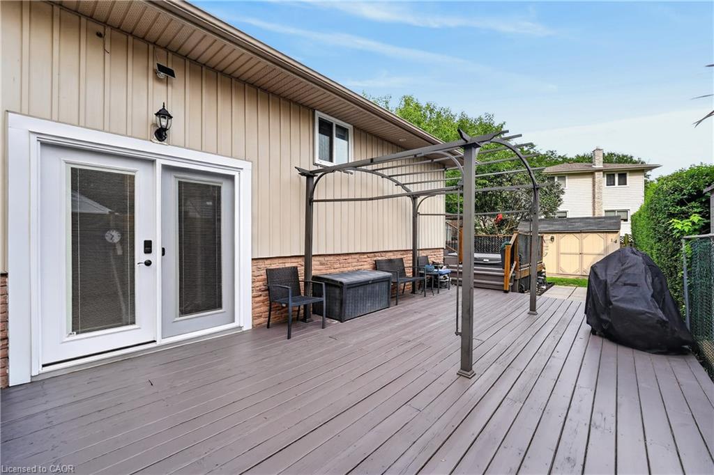 14 Woodeden Road Property Photo 4