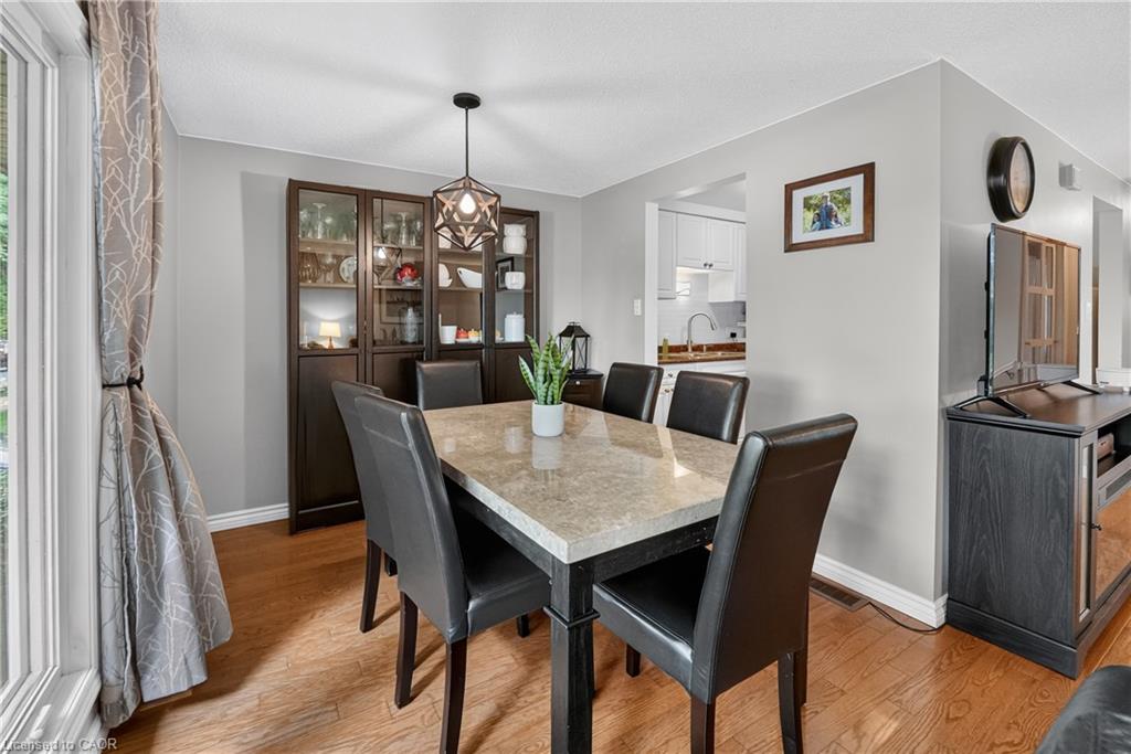 14 Woodeden Road Property Photo 8