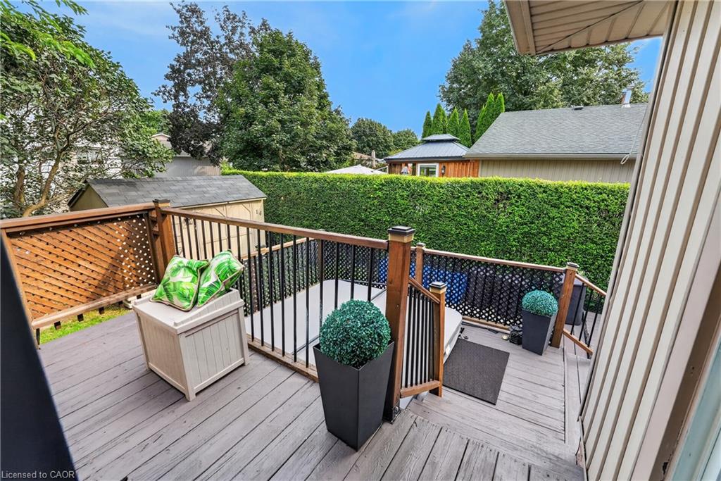 14 Woodeden Road Property Photo 12
