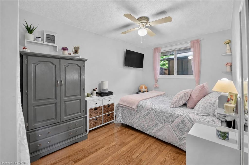 14 Woodeden Road Property Photo 13