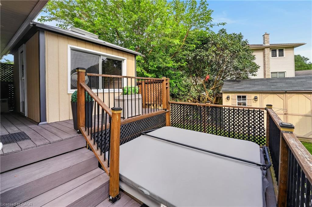 14 Woodeden Road Property Photo 21