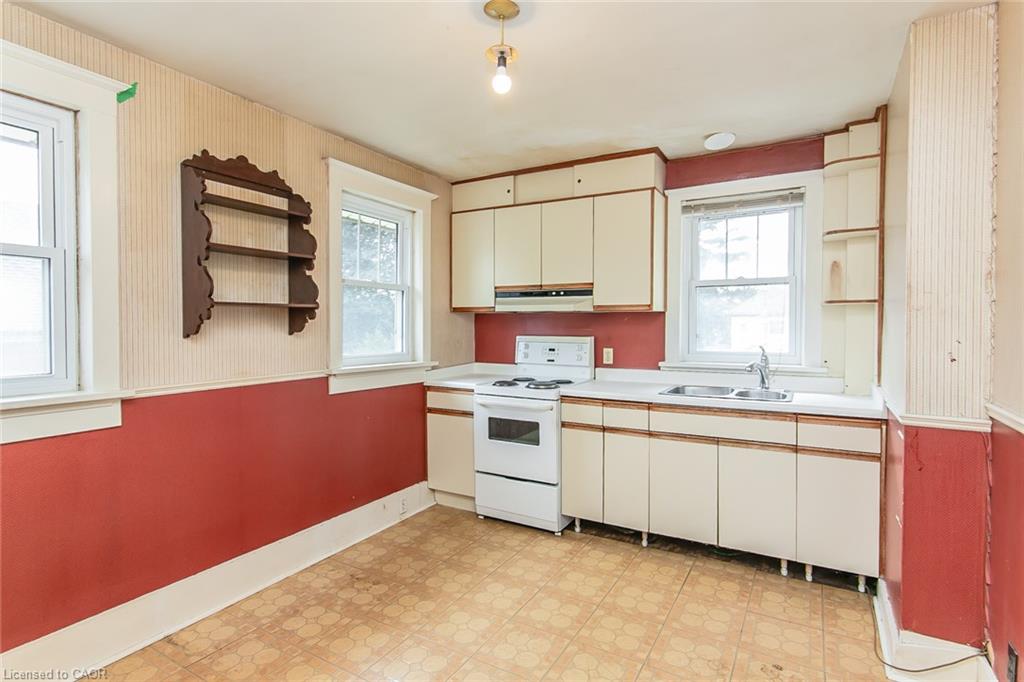 64 Simeon Street Property Photo 15