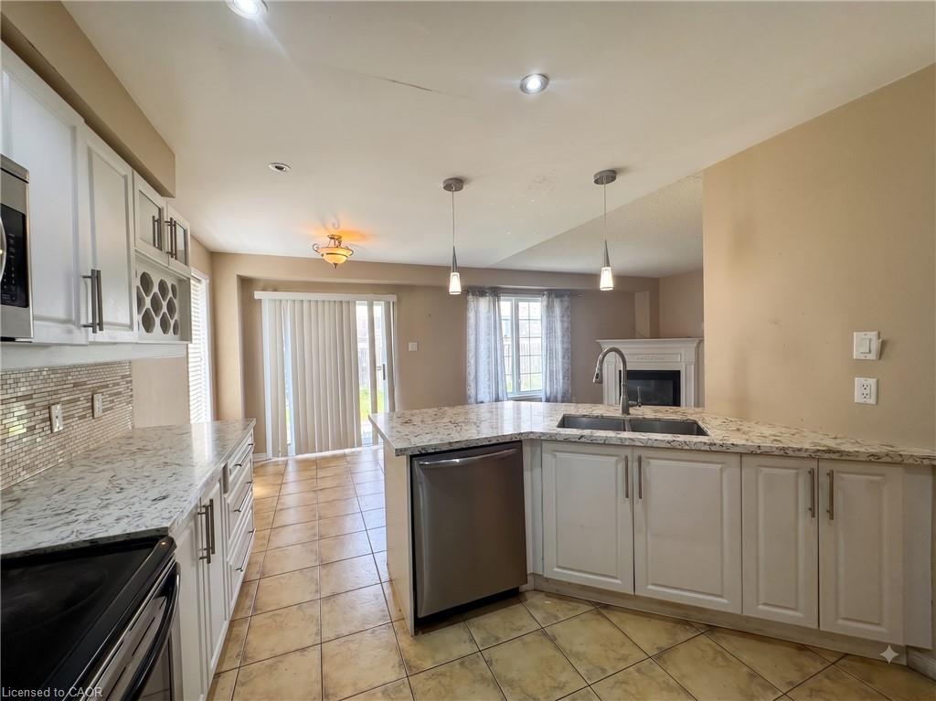 56 Peachleaf Crescent Property Photo 6