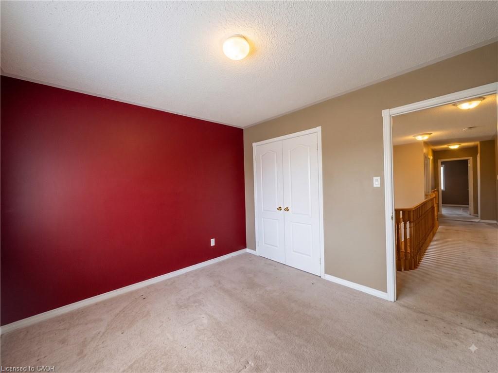 56 Peachleaf Crescent Property Photo 11