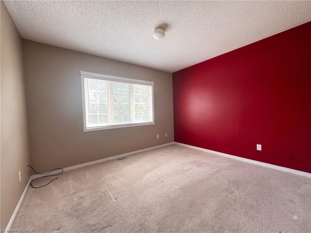 56 Peachleaf Crescent Property Photo 12