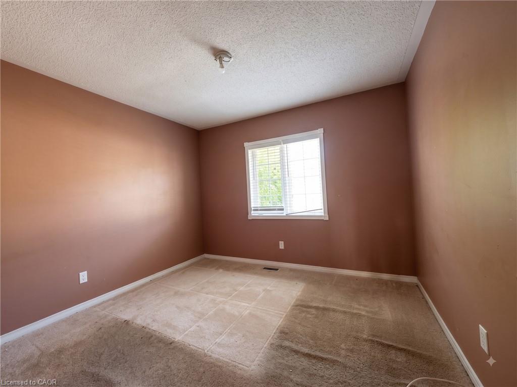 56 Peachleaf Crescent Property Photo 15