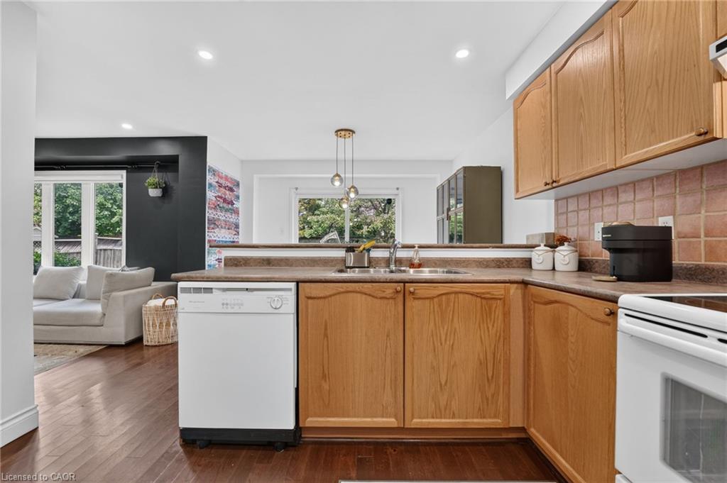 35 Belmont Boulevard Property Photo 15