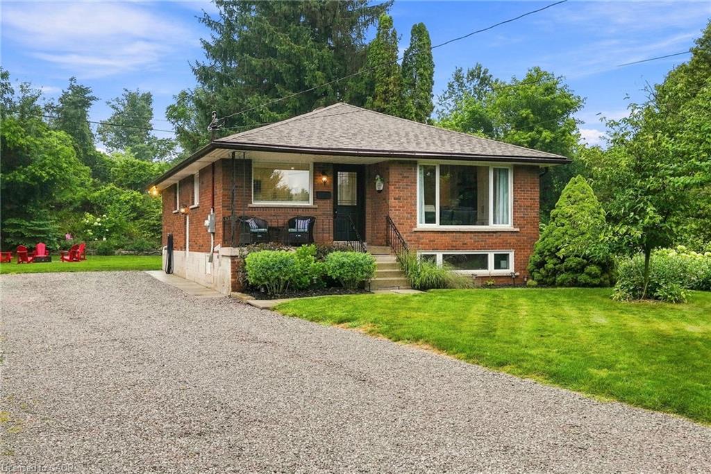 10 Taylor Crescent Property Photo 3