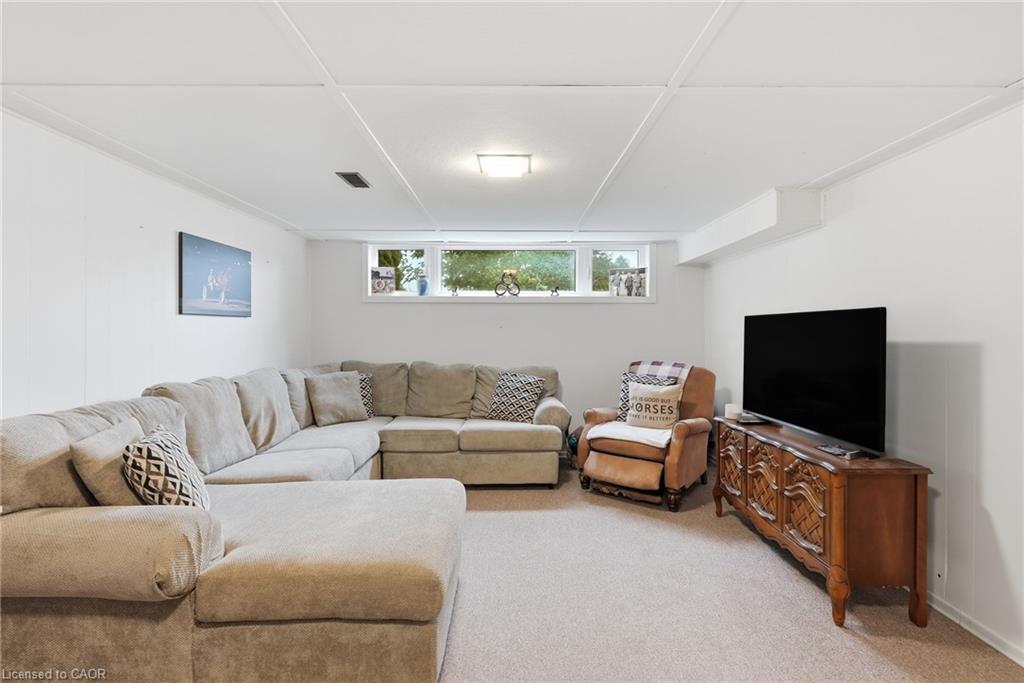 10 Taylor Crescent Property Photo 23