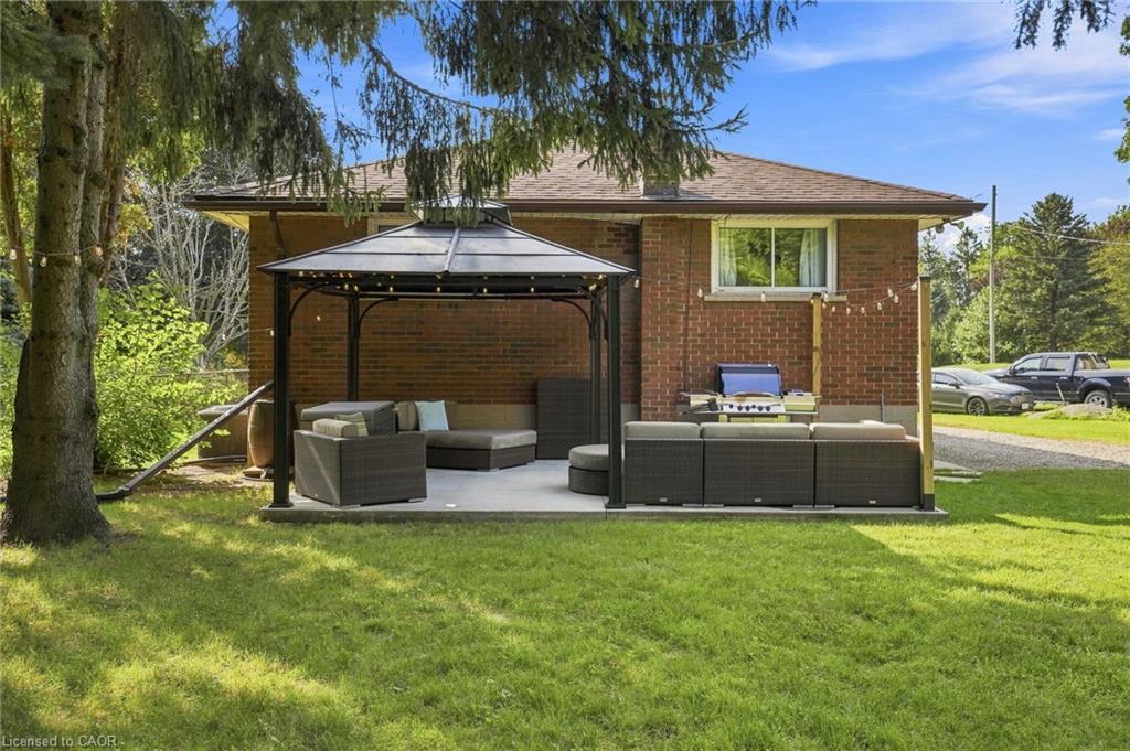 10 Taylor Crescent Property Photo 31