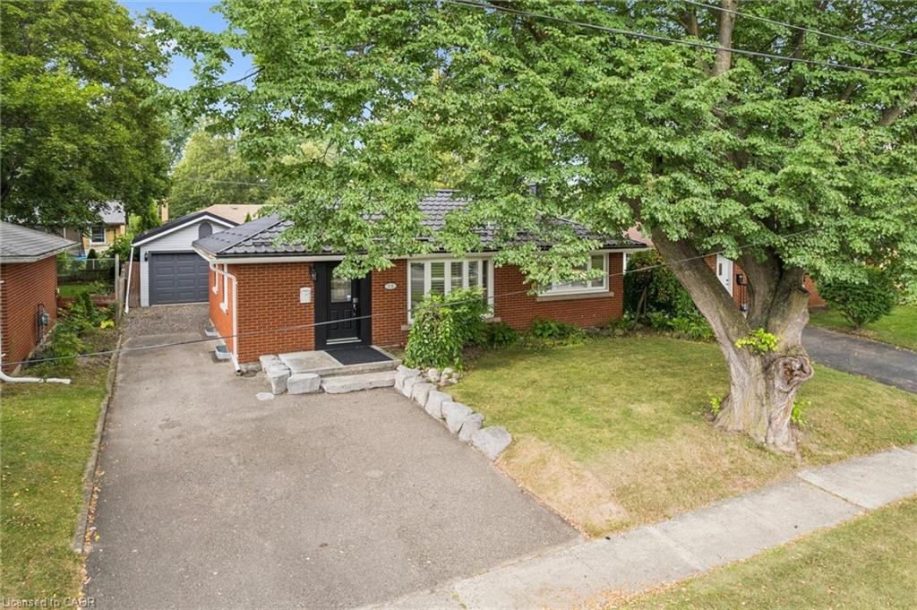 10 Sumac Place Property Photo 2
