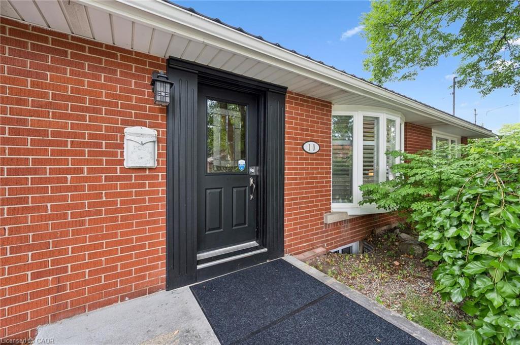 10 Sumac Place Property Photo 6