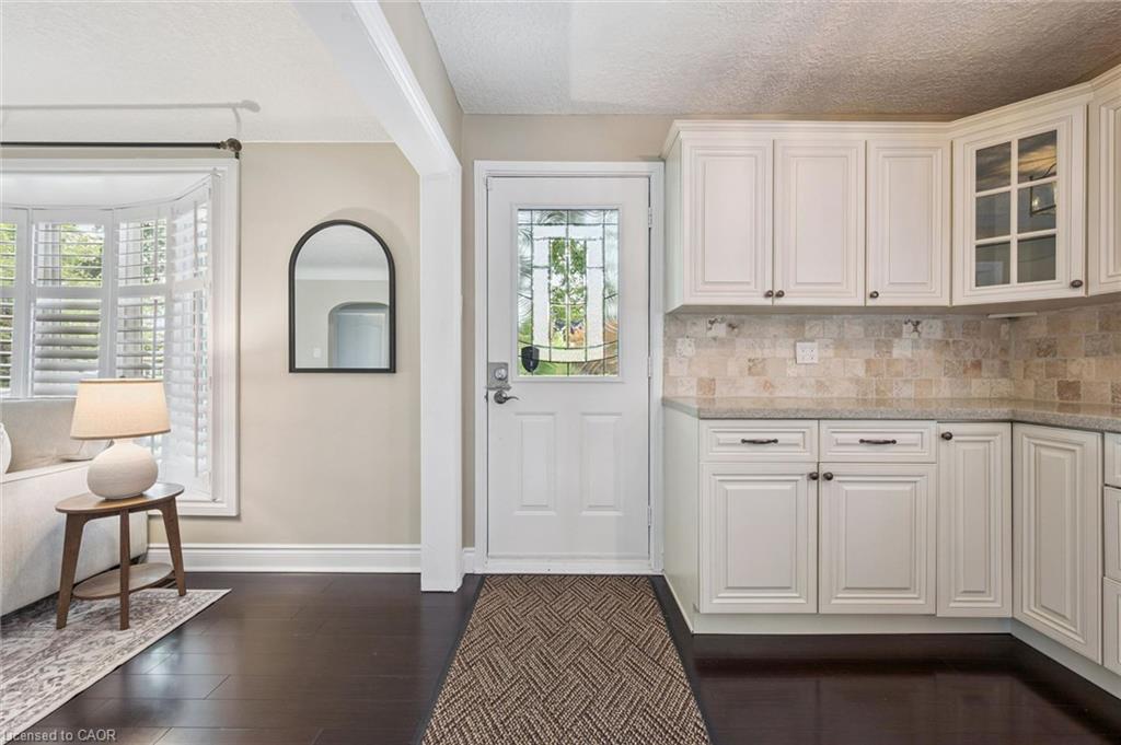 10 Sumac Place Property Photo 7