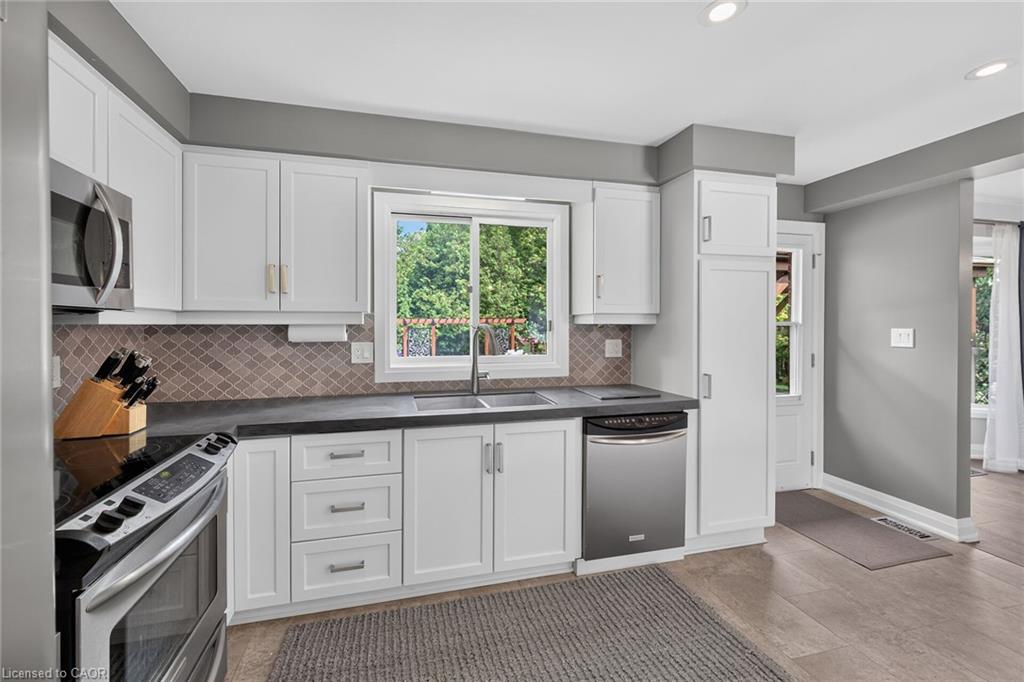 306 Lanark Street Property Photo 17