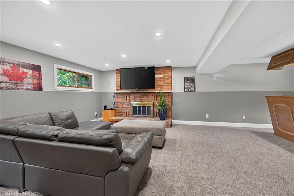 306 Lanark Street Property Photo 32