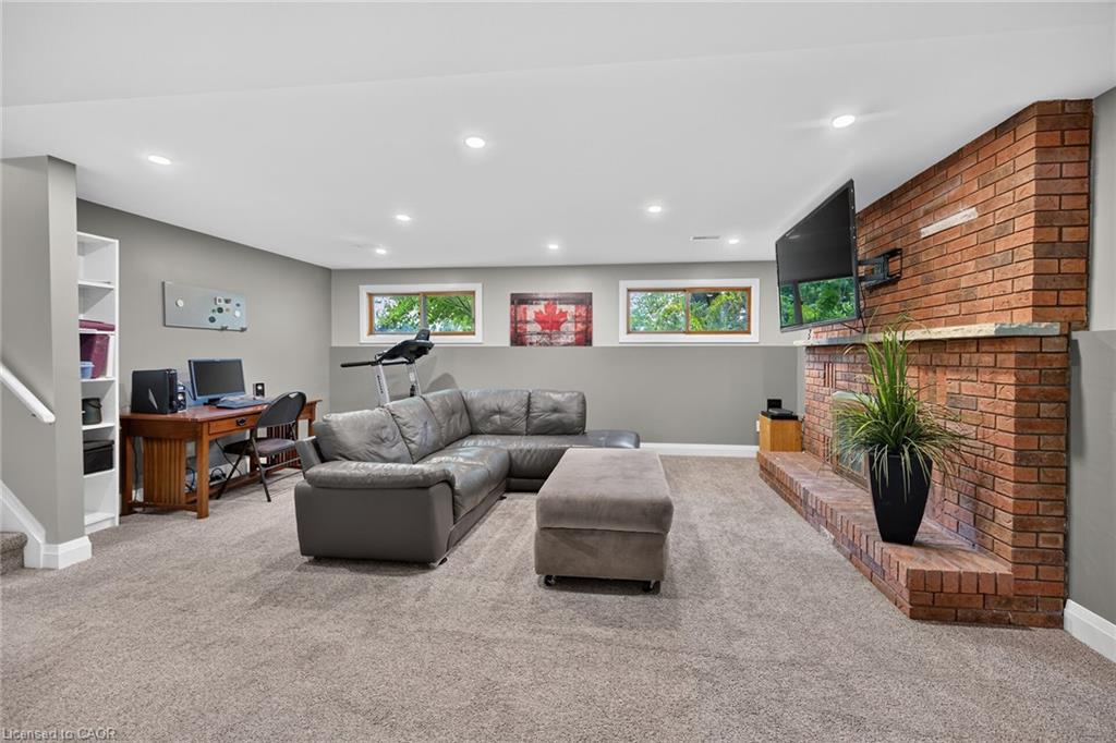 306 Lanark Street Property Photo 33