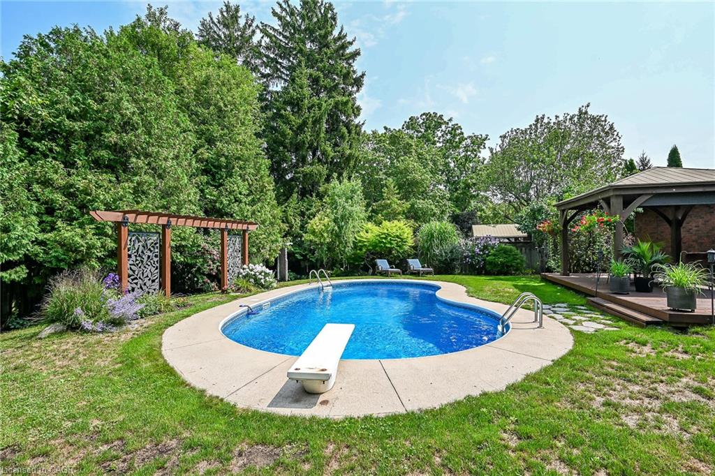 306 Lanark Street Property Photo 44