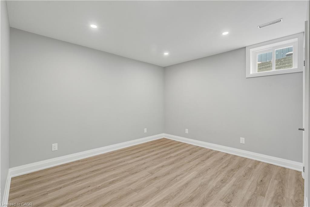 44 Mcclellan Road Property Photo 28