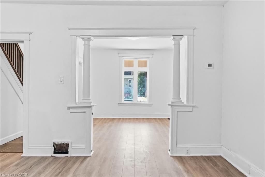 41 Barnesdale Avenue N Property Photo 10