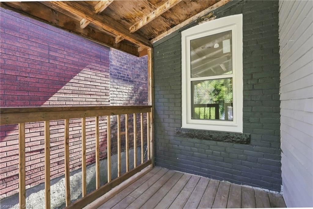 41 Barnesdale Avenue N Property Photo 22