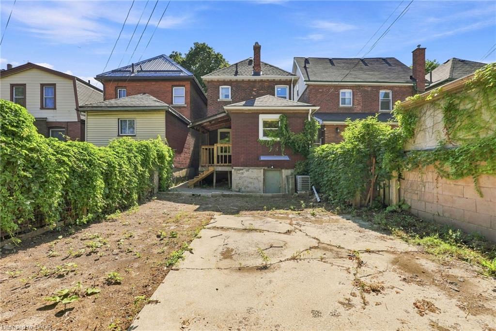 41 Barnesdale Avenue N Property Photo 25
