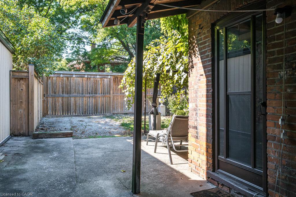 122 East Avenue S Property Photo 45