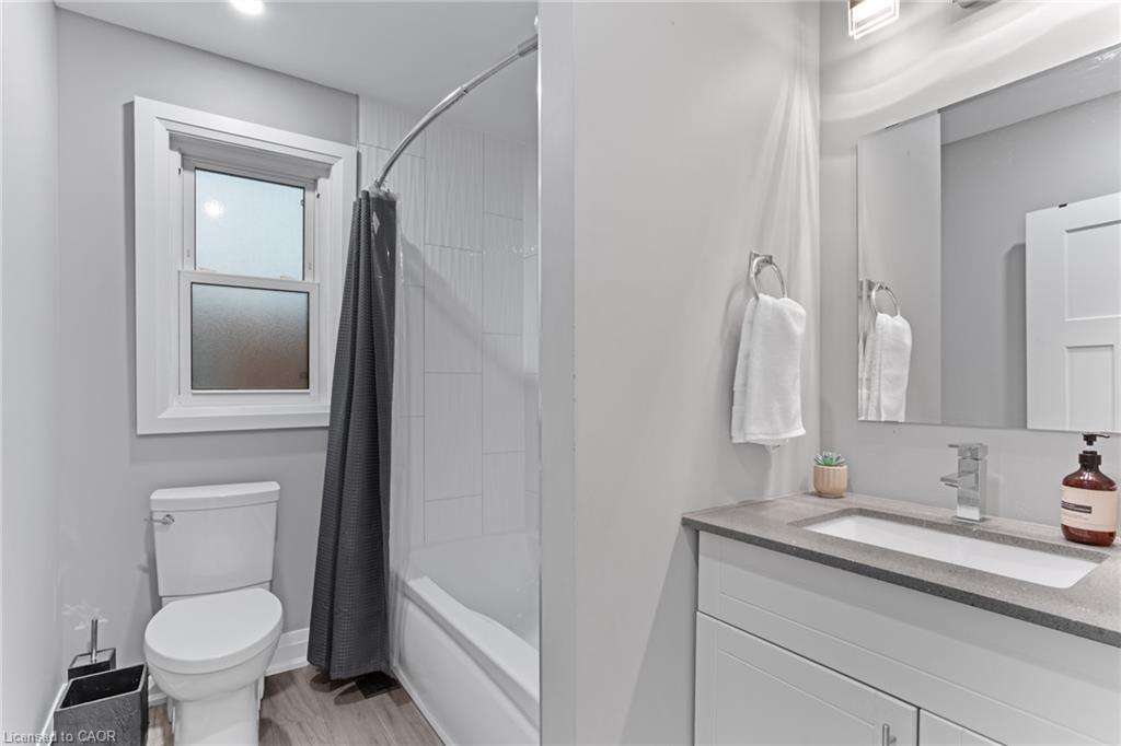 62 Randall Avenue Property Photo 12
