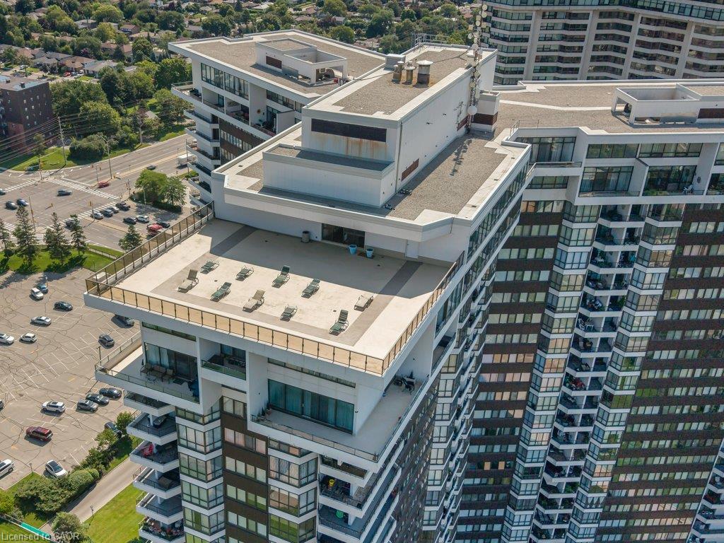 718-1333 Bloor Street Property Photo 3