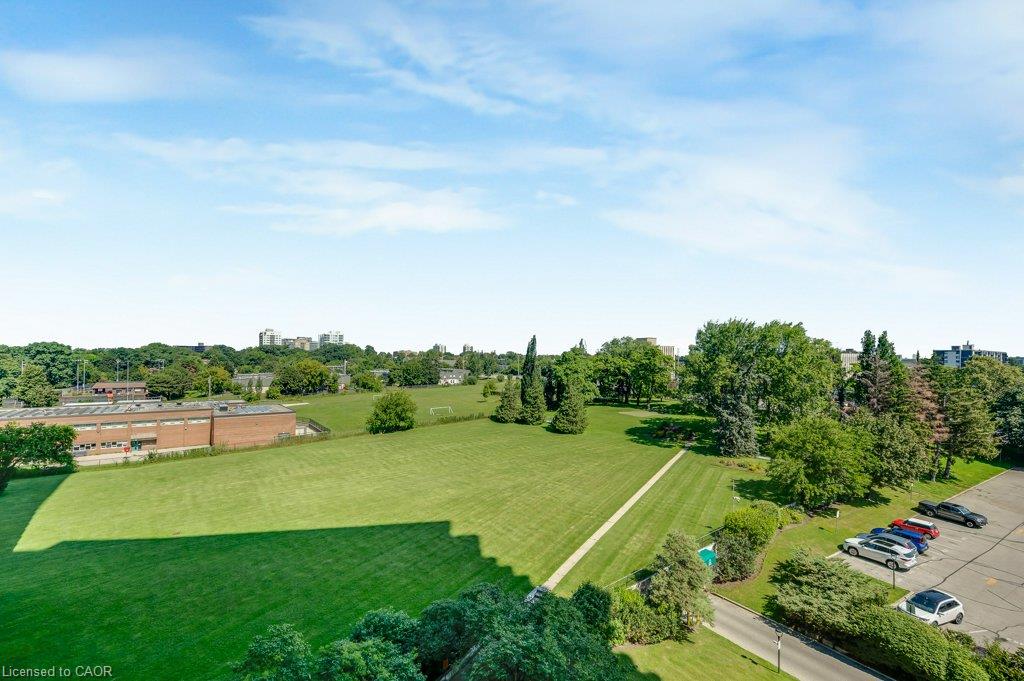 718-1333 Bloor Street Property Photo 17