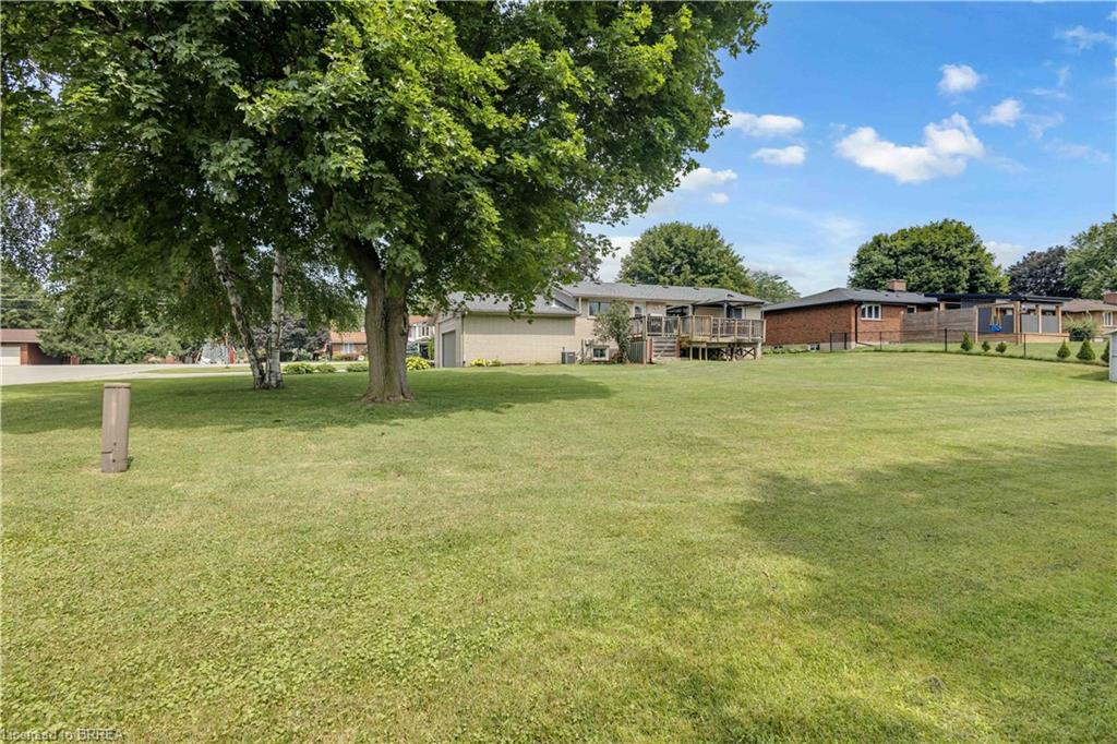 60 Brown Avenue Property Photo 40