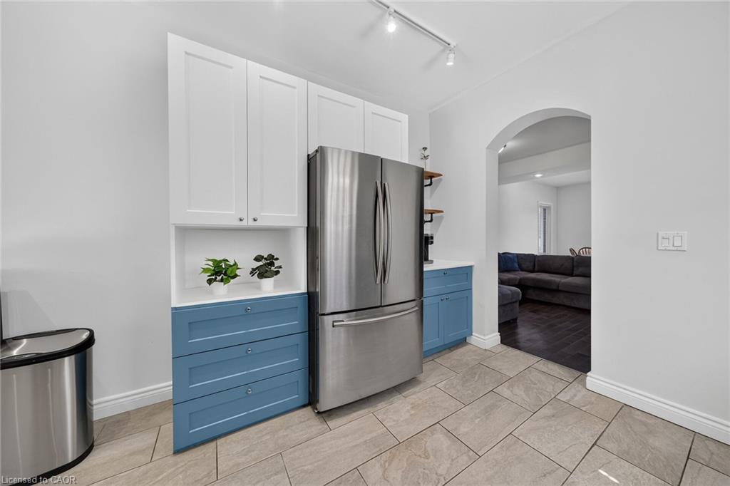 56 East 23rd Street Property Photo 23