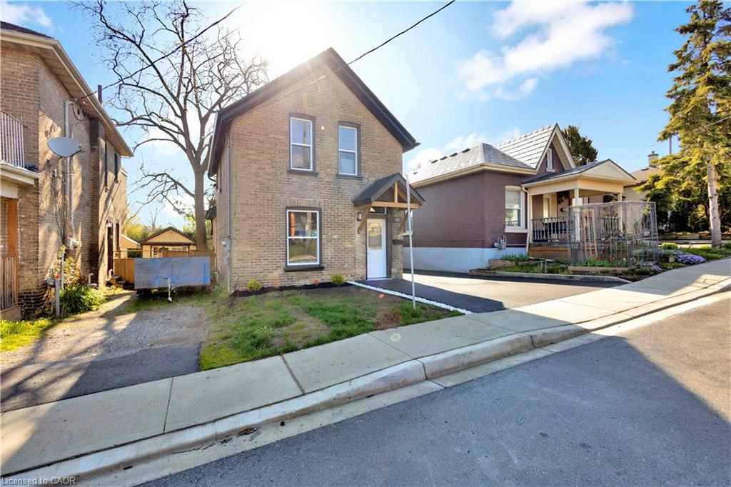 187 Drummond Street Property Photo 2