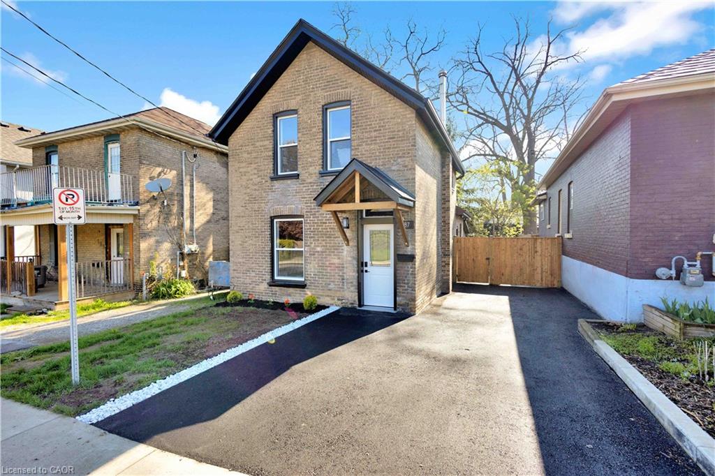 187 Drummond Street Property Photo 3