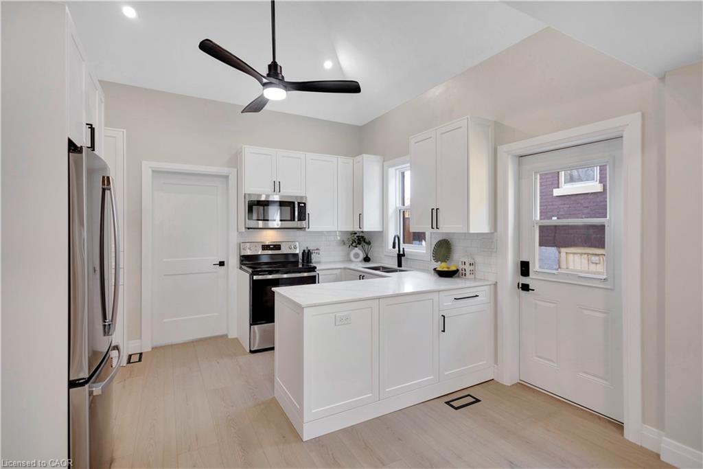 187 Drummond Street Property Photo 13