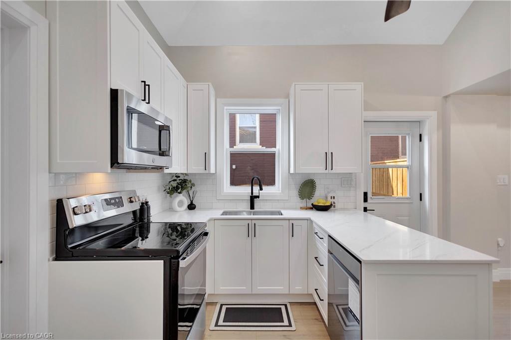187 Drummond Street Property Photo 15