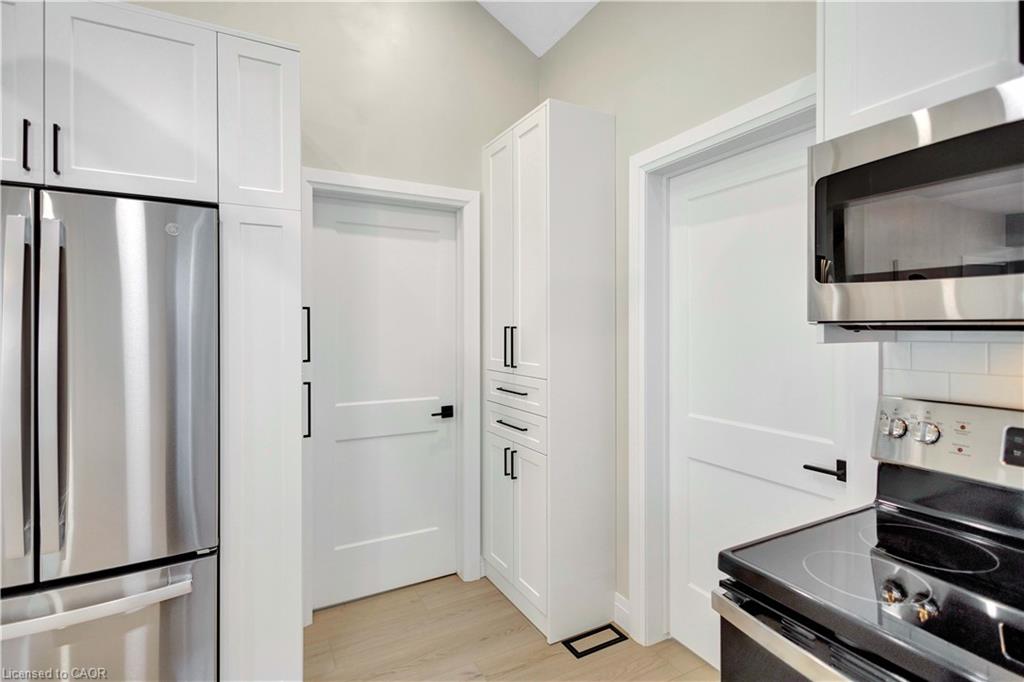 187 Drummond Street Property Photo 17