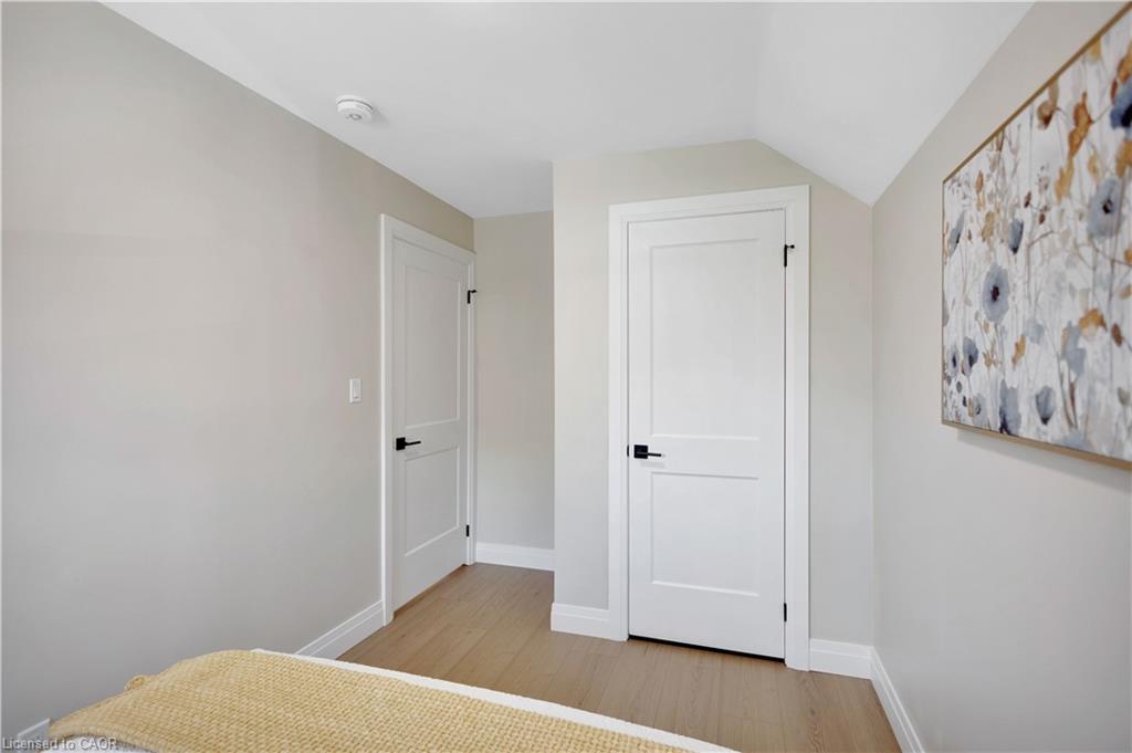 187 Drummond Street Property Photo 26