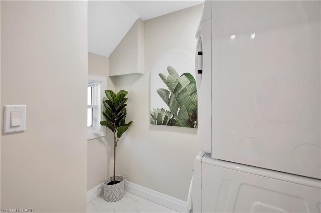 187 Drummond Street Property Photo 31
