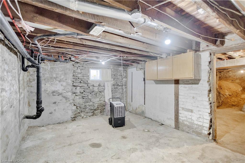 187 Drummond Street Property Photo 32
