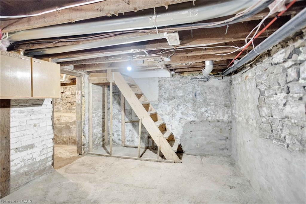 187 Drummond Street Property Photo 34