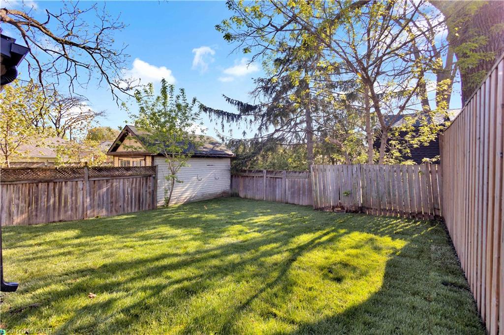 187 Drummond Street Property Photo 35