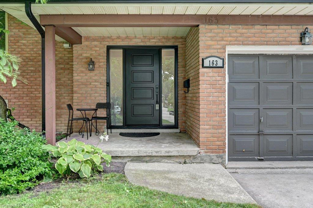 163 Chelford Crescent Property Photo 2